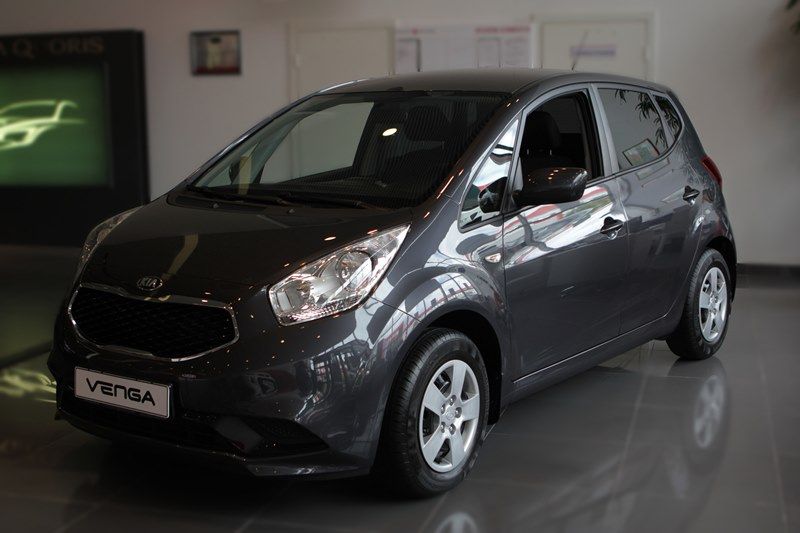 Тест-драйв стильного и компактного авто Kia Venga