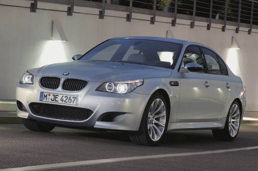 BMW E60 M5 BMW E60 M5