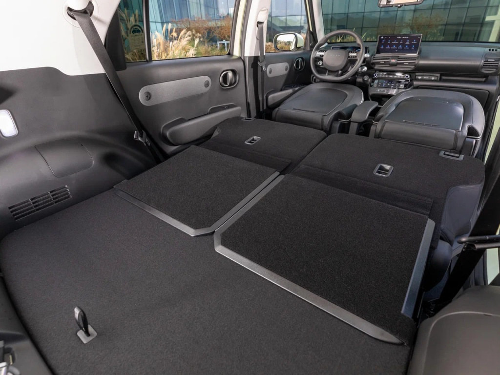 Hyundai Casper багажник.jpg Hyundai Casper багажник.jpg