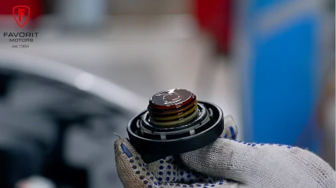 Замена масла в двигателе Volkswagen Tiguan