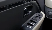 Интерьер Kia Carens_ii № 1