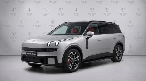 LYNK & CO 900