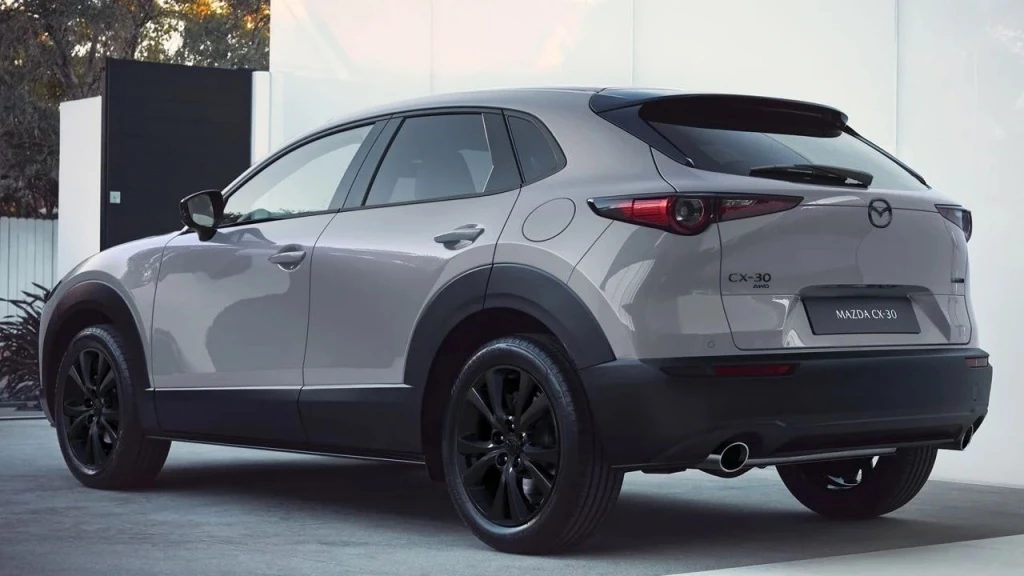 В Германии начались продажи обновленного кроссовера Mazda CX-30: что о ней известно