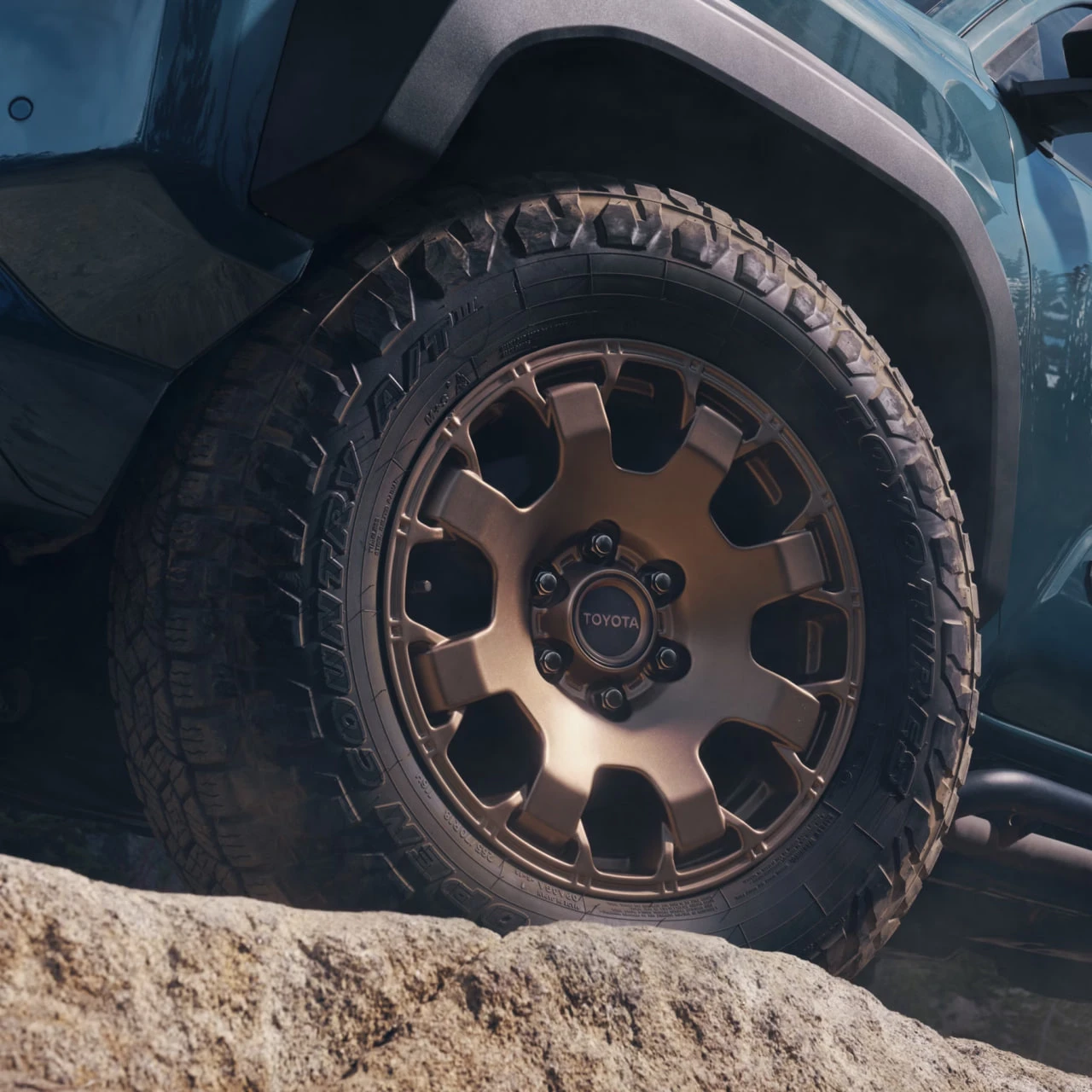 В Россию привезли американский Toyota 4Runner: сколько он стоит