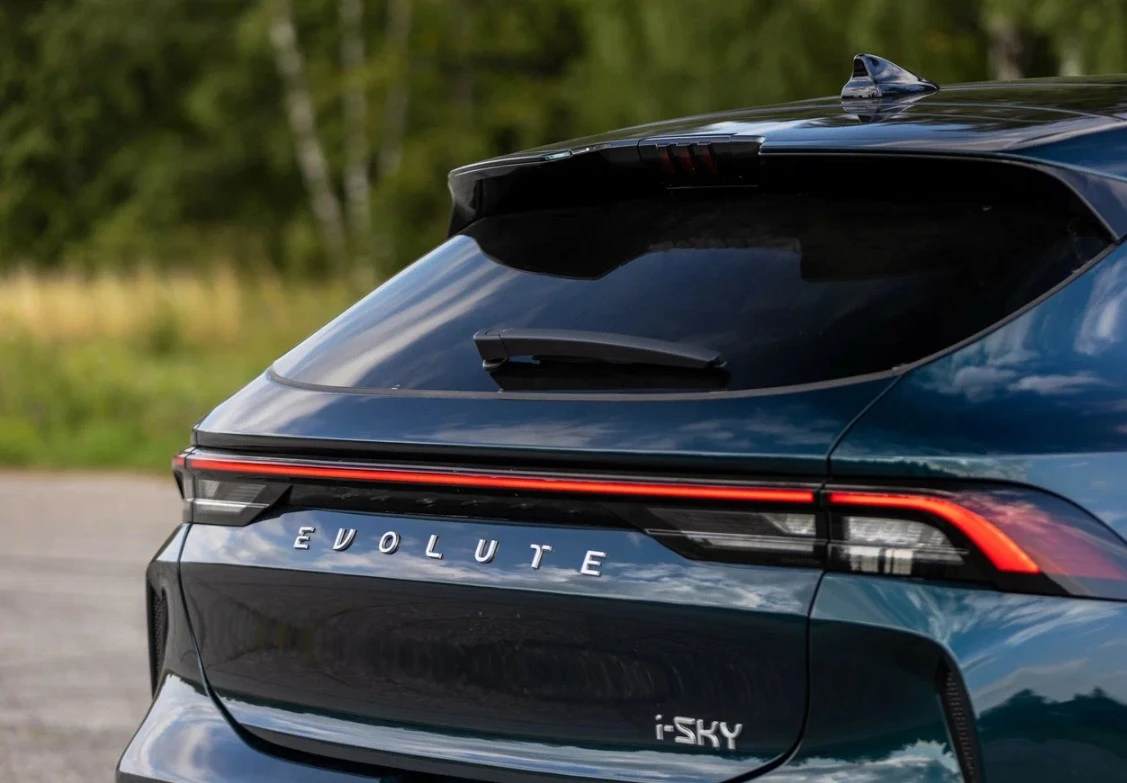 Evolute обновит электрический хэтчбек i-Sky: что изменится в популярной модели