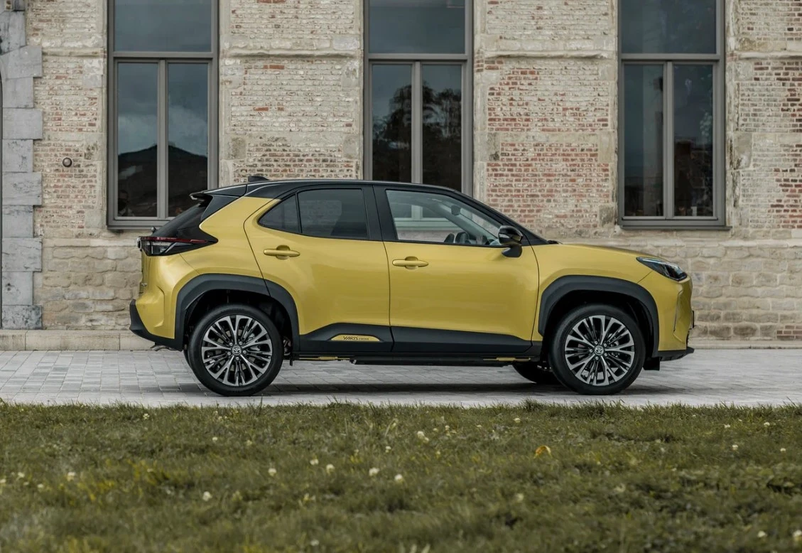 Toyota Yaris Cross добрался до России: компактный кроссовер уже в продаже