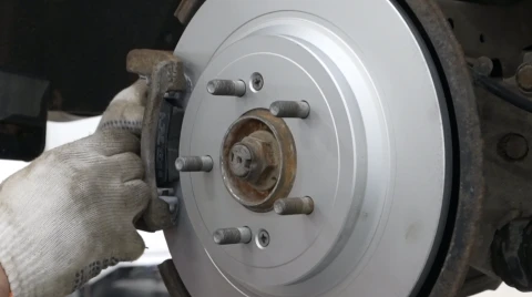 Замена передних тормозных дисков SEAT Alhambra