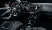 Интерьер Peugeot 2008 № 1