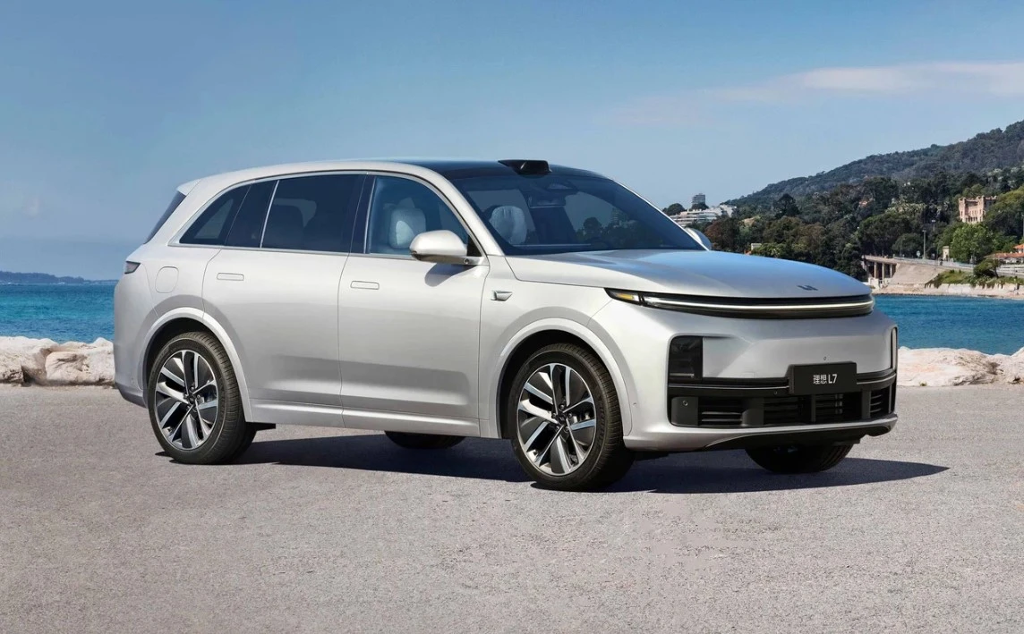 Li Auto объявила рублевые цены на кроссоверы для России