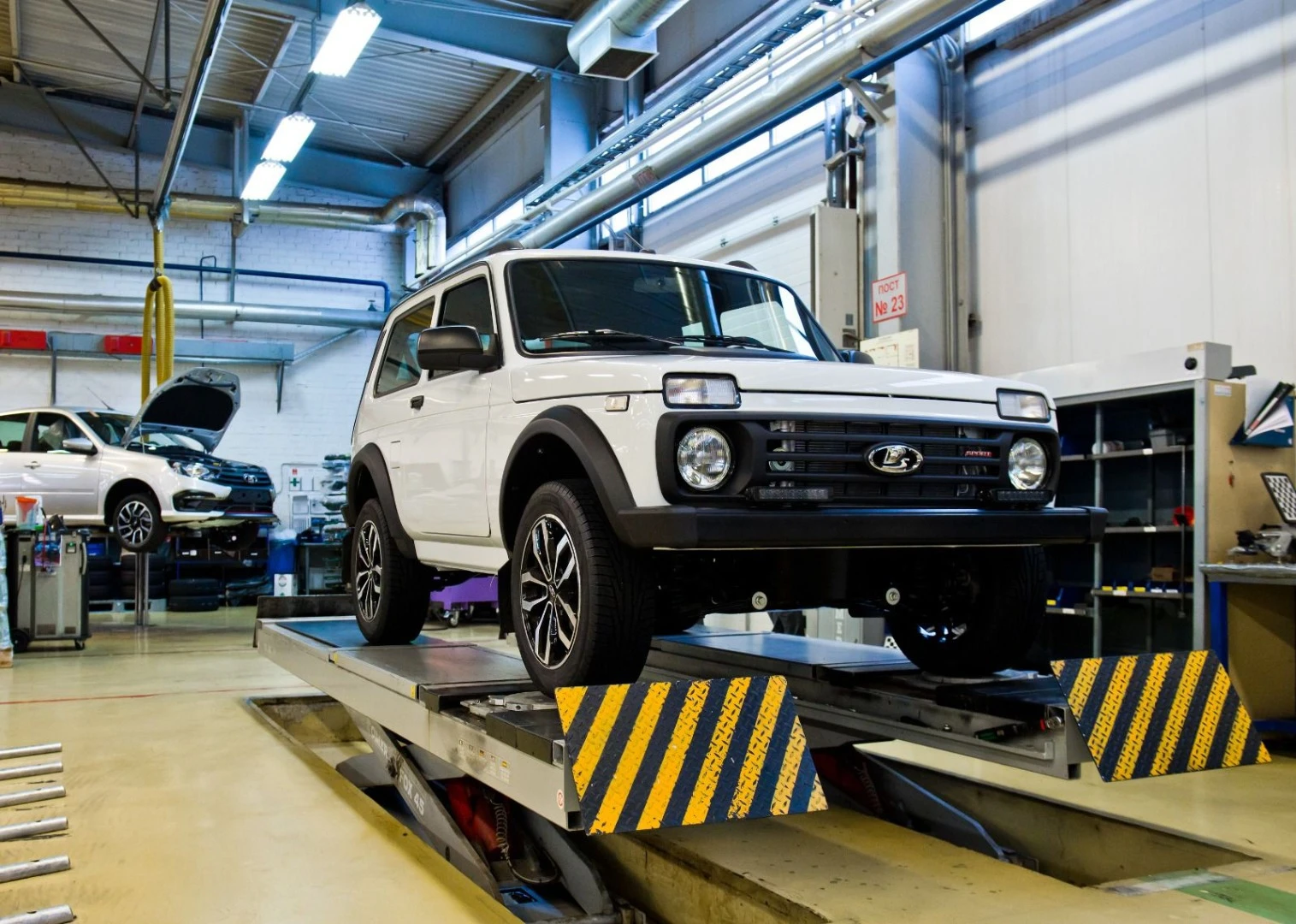АвтоВАЗ представил гоночную Niva Sport: характеристики, цена, сроки выхода