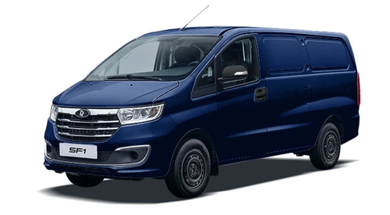 Для семьи и бизнеса: Sollers начала продажи минивэна SF1