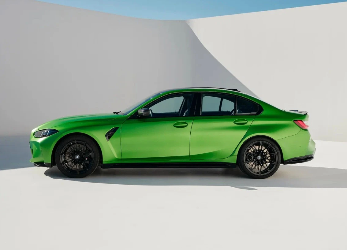 BMW представит спецверсию M3 с «механикой»: новинка для американских энтузиастов