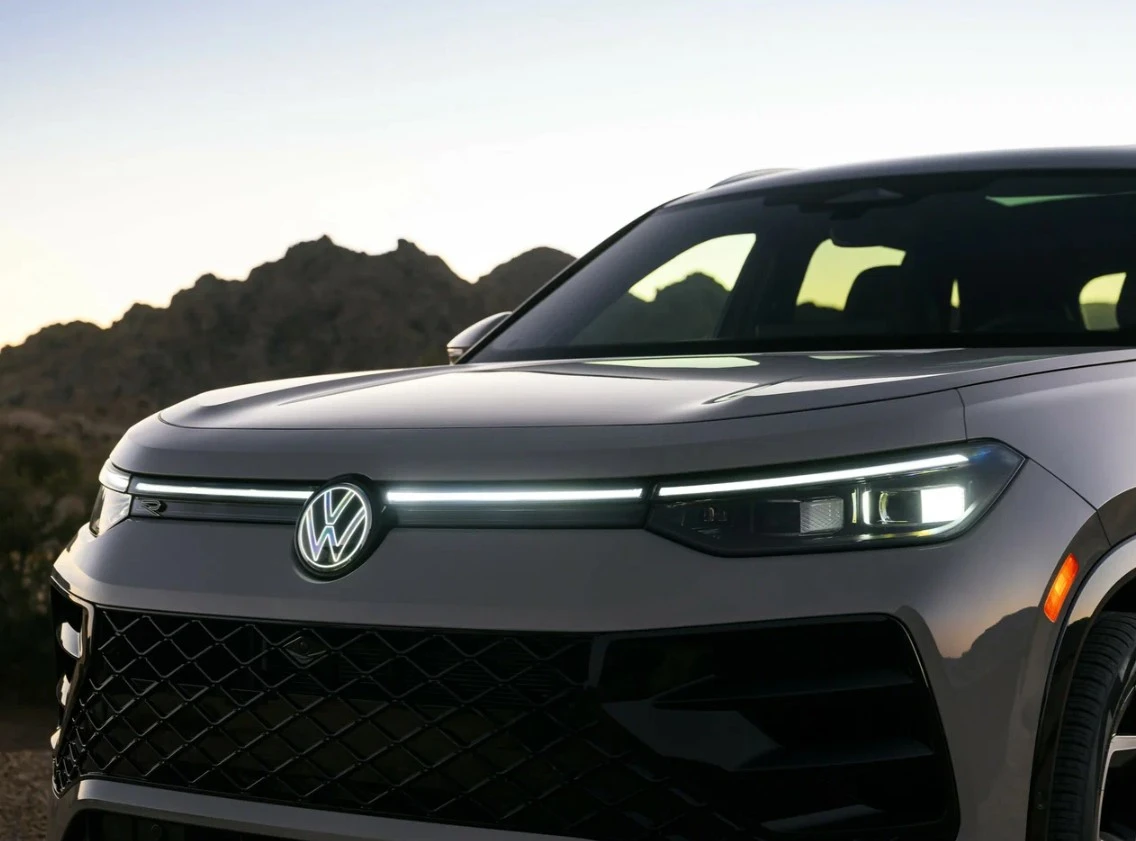 В России продается более 500 новых Volkswagen Tiguan: комплектации и цены