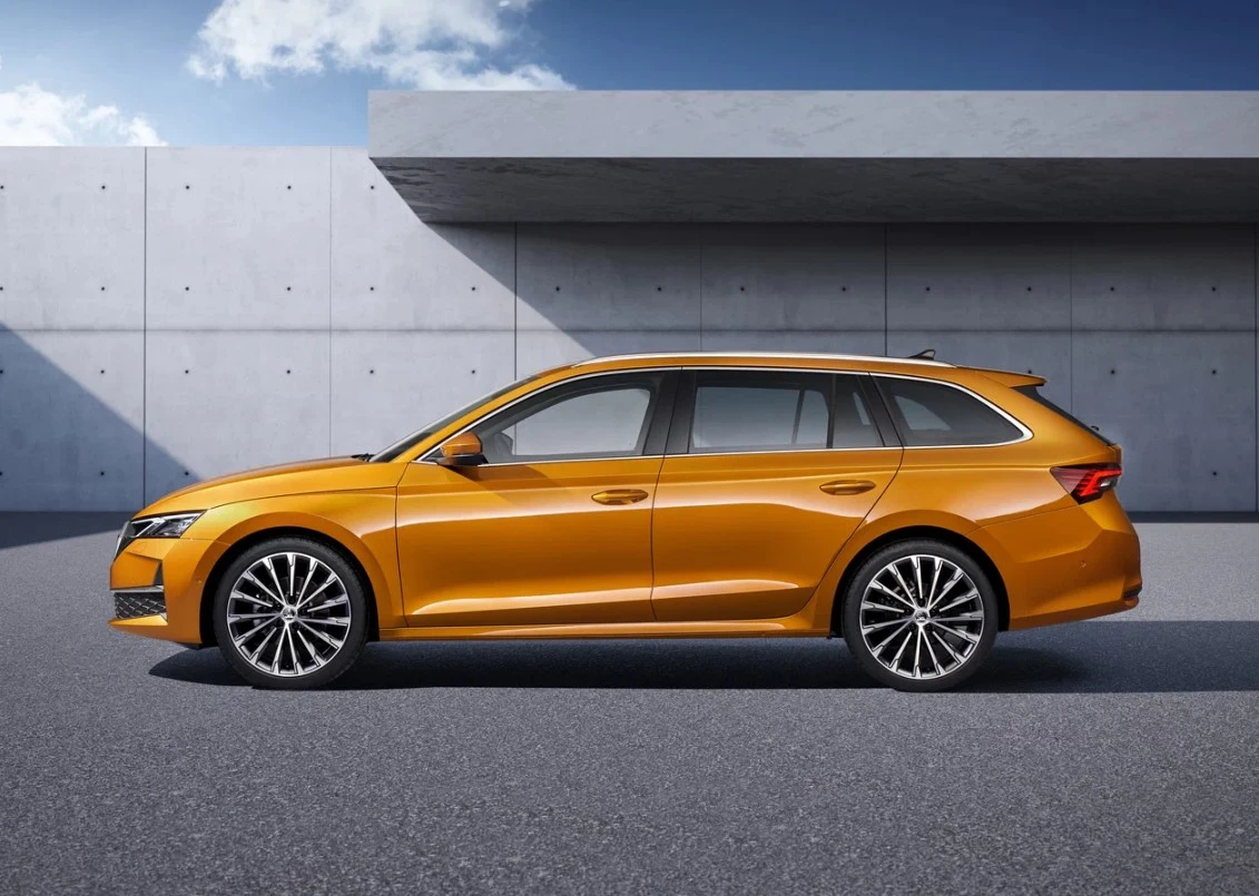 В Россию начали ввозить китайскую Skoda Octavia: сколько она стоит