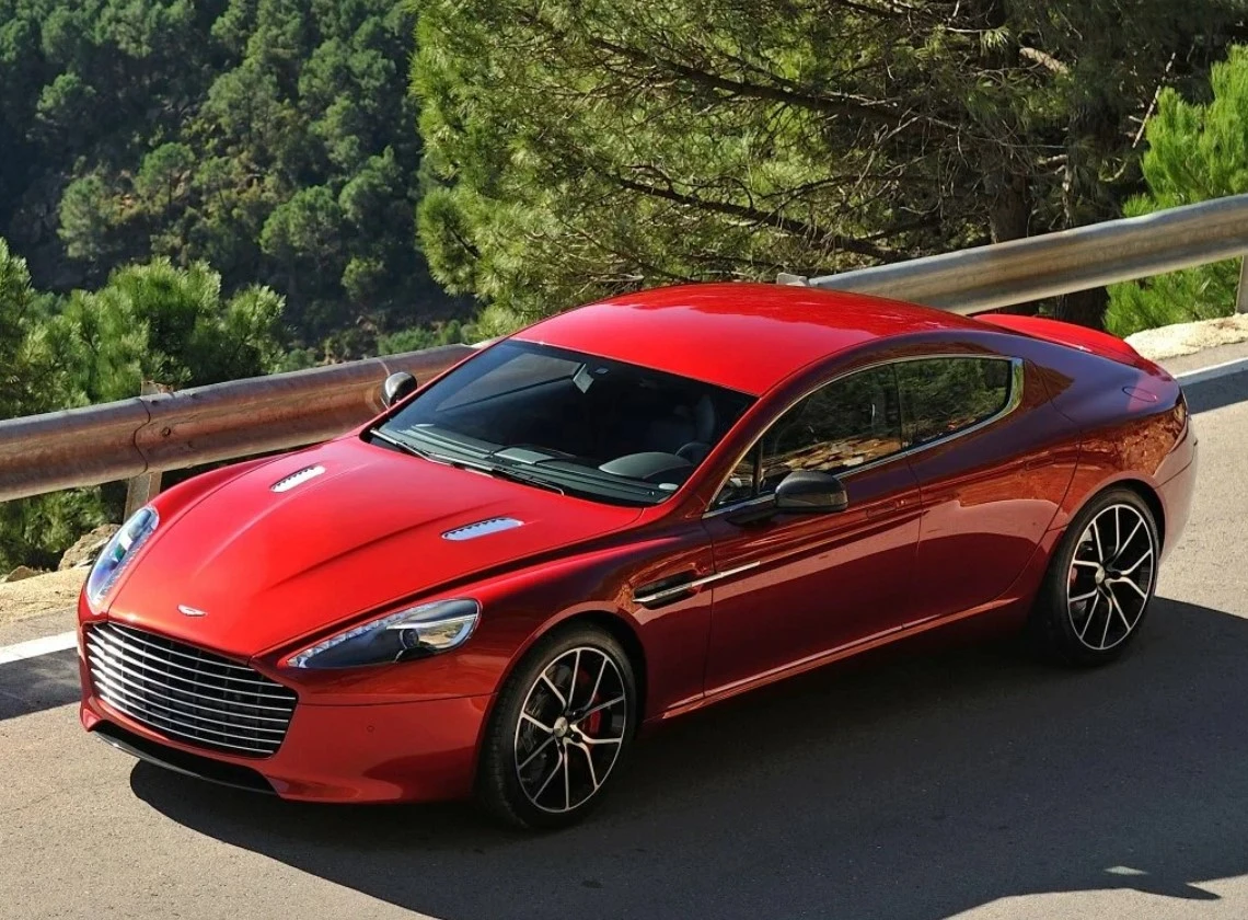 Aston Martin: британец с характером