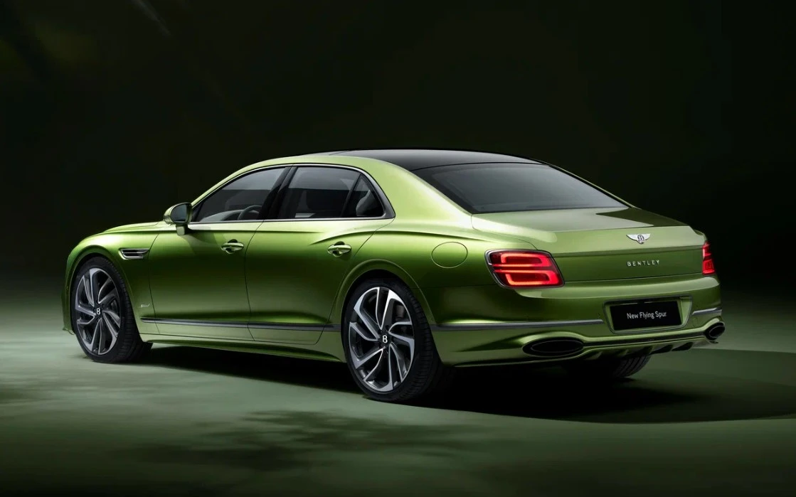 Рынок авто люкс-класса оживает: что россияне покупали в ноябре