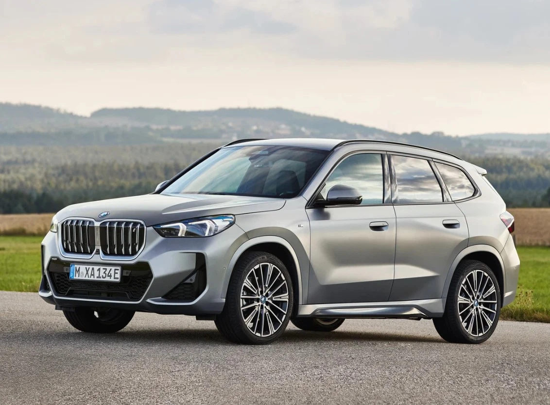 BMW приостановил сборку электрокроссовера из-за неожиданного дефицита: чего не хватает iX1