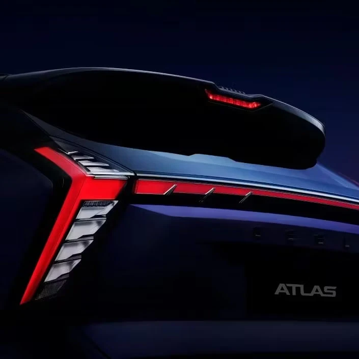 В России представлен новый Geely Atlas: обзор комплектаций и цен