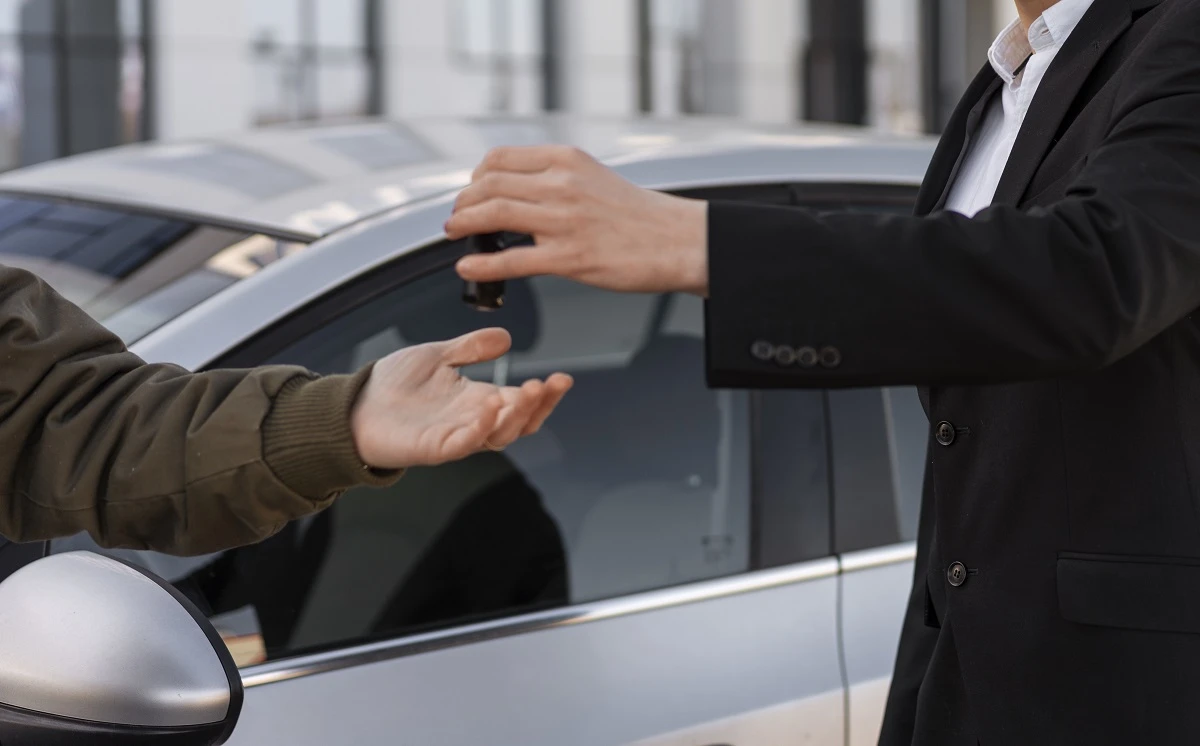 Не перекуп, а «байер»: как называют себя продавцы подержанных авто