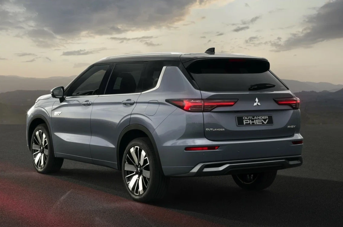 Россия может столкнуться с дефицитом автозапчастей: названа неожиданная причина