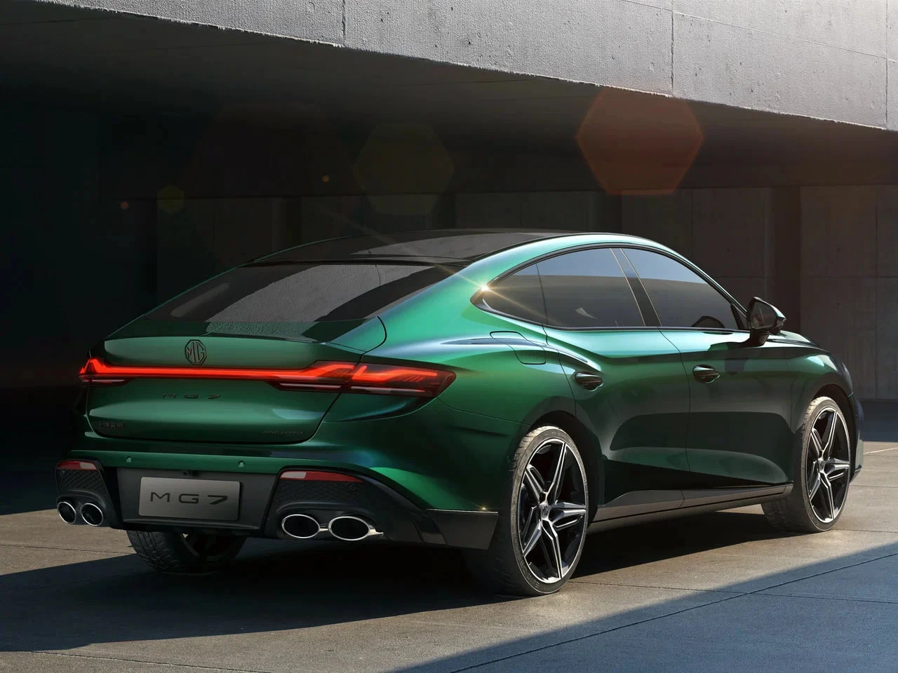 В столице начались продажи лифтбека MG7: станет ли он новым «Москвичом»