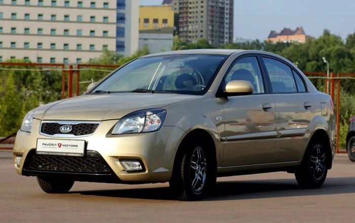 Тест-драйв экстравагантного автомобиля KIA Rio второго поколения