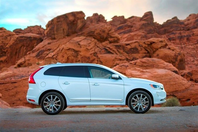 Лизинг на кроссовер Volvo XC60 становится более доступным