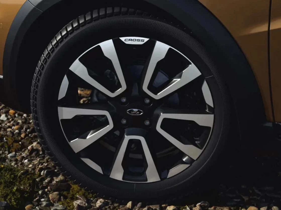 Машина по подписке: АвтоВАЗ запустил сервис, где Lada Vesta можно взять в аренду