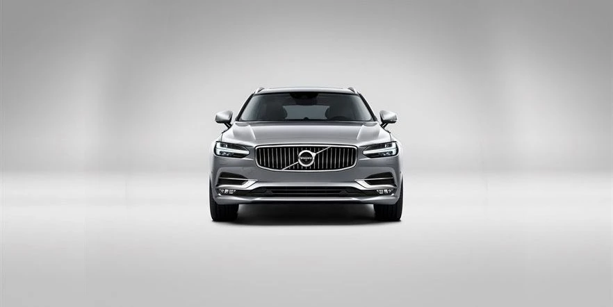 Новый Volvo V90: стильная роскошь в практичном кузове