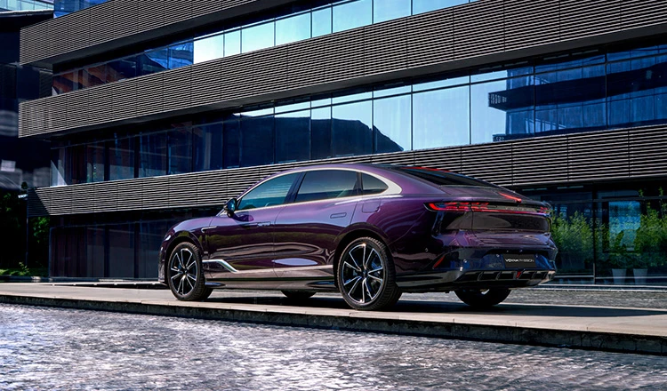 Экстерьер Voyah Passion_evr № 2