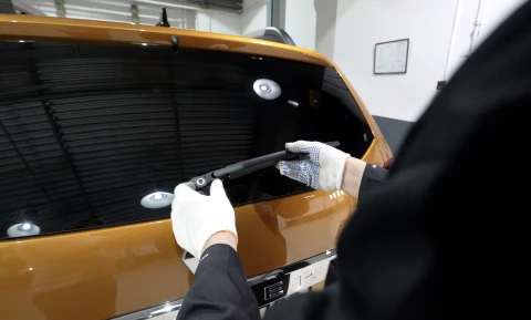 Замена рычага заднего стеклоочистителя Hyundai I30