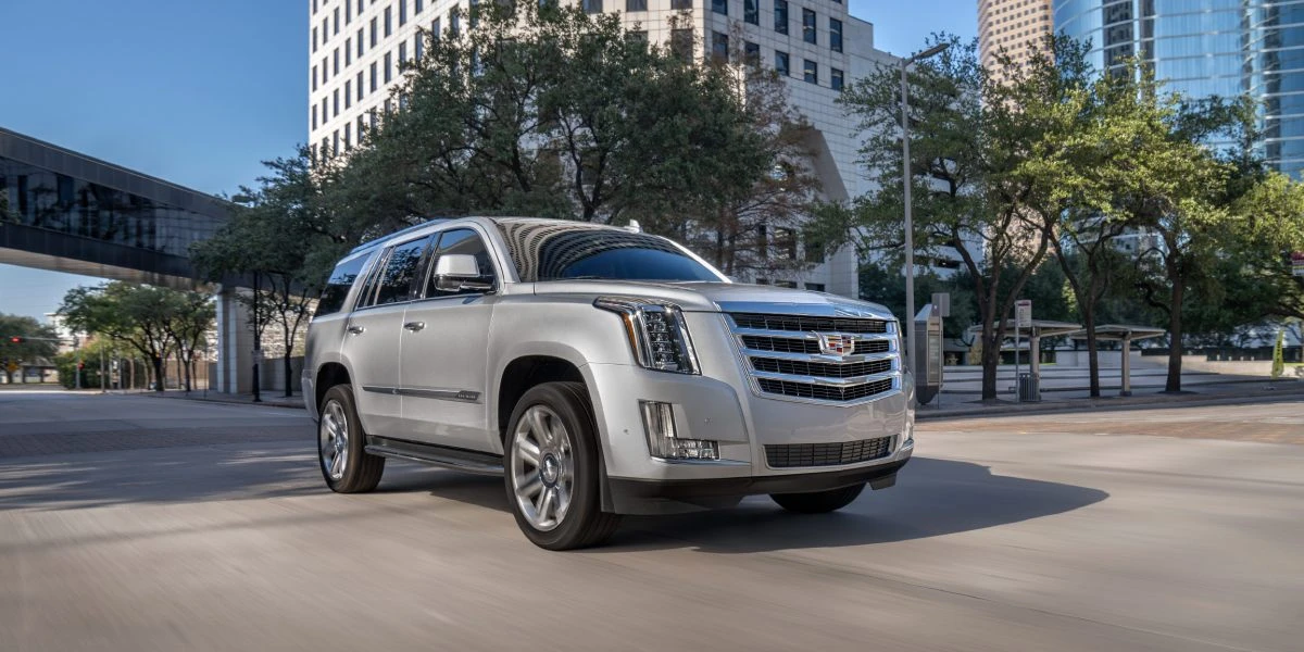 FAVORIT MOTORS второй месяц подряд стала лидером рынка по продажам автомобилей Cadillac!