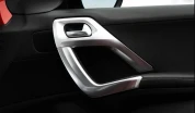 Интерьер Peugeot 208 № 2