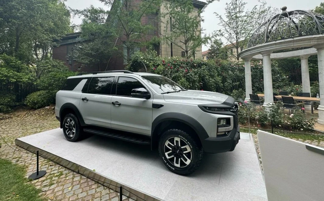 Две новинки JAC для России в 2026-м: чего ждать от пикапа T9 и внедорожника JS9