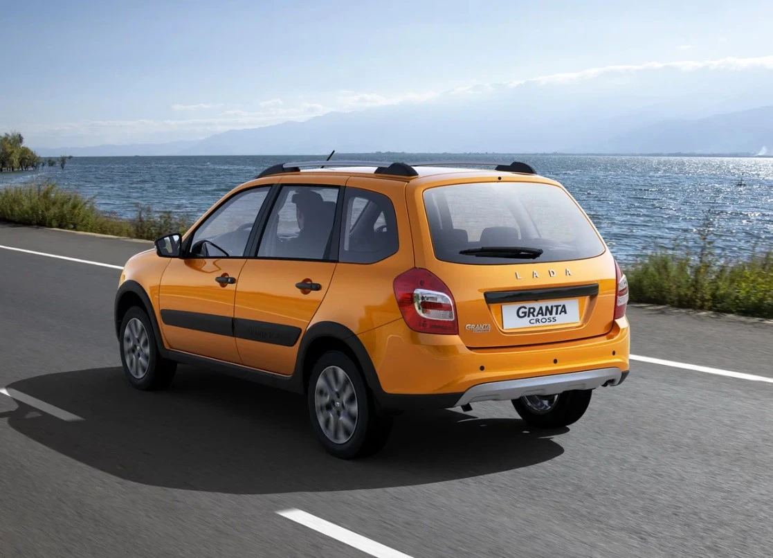 В Lada может появиться HUD-дисплей: зачем это нужно и будет ли спрос