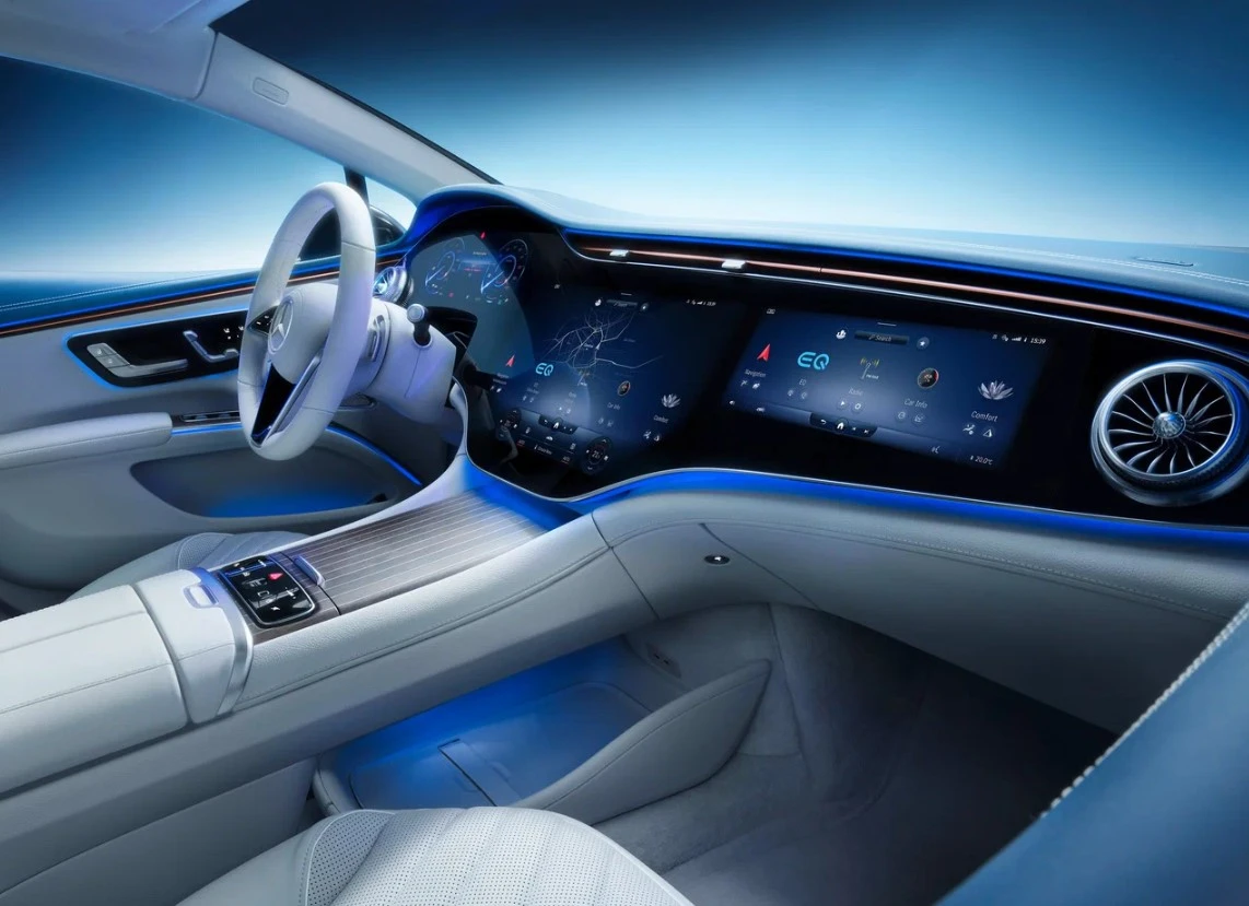 Mercedes-Benz обновил EQS: что улучшил производитель