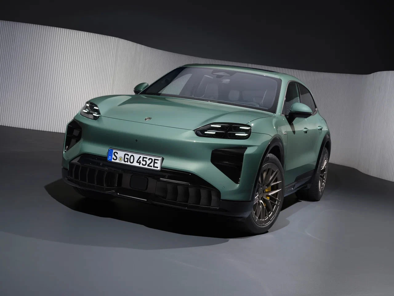 Автоновинки 2026 года, которые ждут в России: комплектации и цены