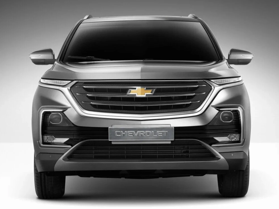 В России снова начали продавать Chevrolet Captiva: названа цена на кроссовер