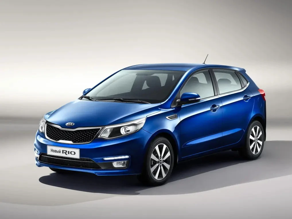 В России отзывают 33 тысячи Kia Rio: машины могут загореться